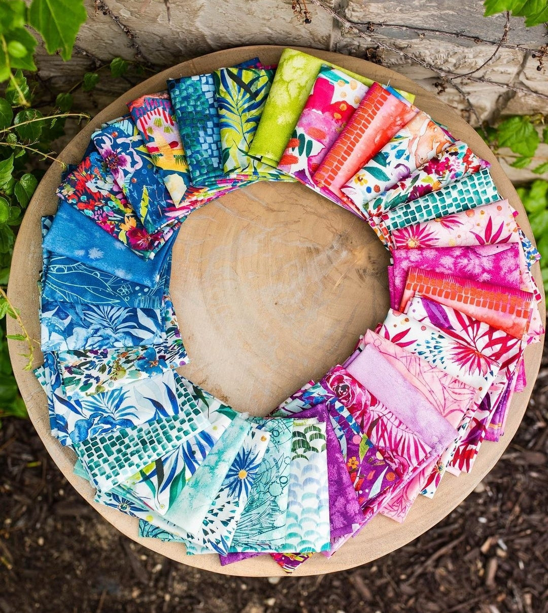 Coming Up Roses Fat Quarter Bundle 34pcs By Create Joy Project For Moda 39780AB